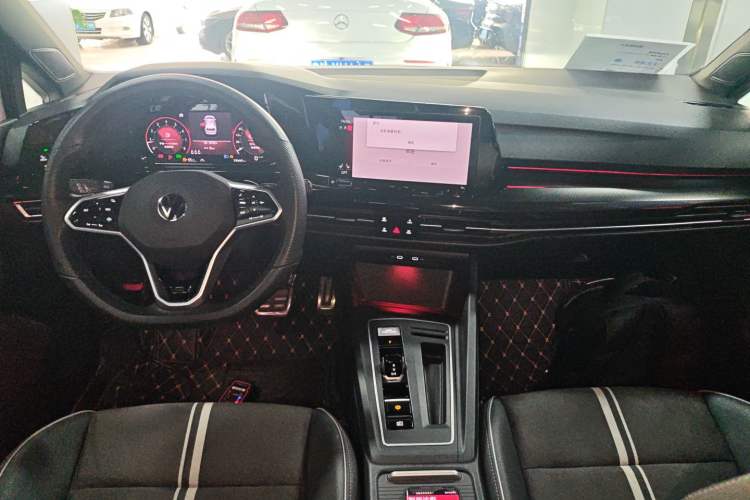 Used Volkswagen Golf 2023 Facelift 280TSI DSG R-Line Lite