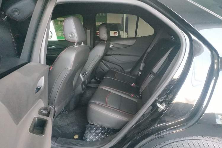 Used Chevrolet Equinox 2022 Mild Hybrid 550T RS Smart Boundary-Setting Edition
