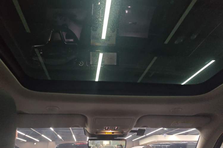 Used Land Rover Range Rover Evoque 2021 Range Rover L 249 PS R-Dynamic SE Luxury Edition
