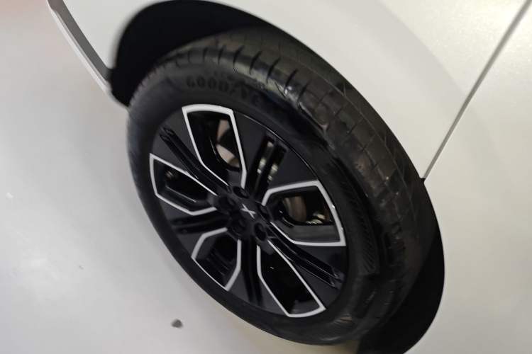 Used XPeng G9 2025 625 Long-Range Max