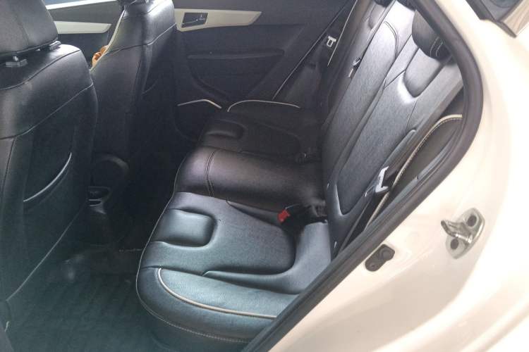 Used  Refine S2 2015 1.5L CVT Luxury Smart Version