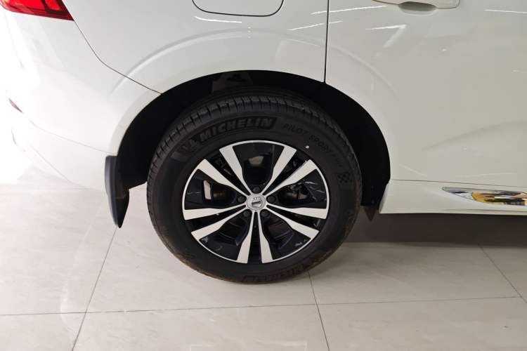 Used Volvo XC60 2024 B5 4x4 Smart Luxury Edition