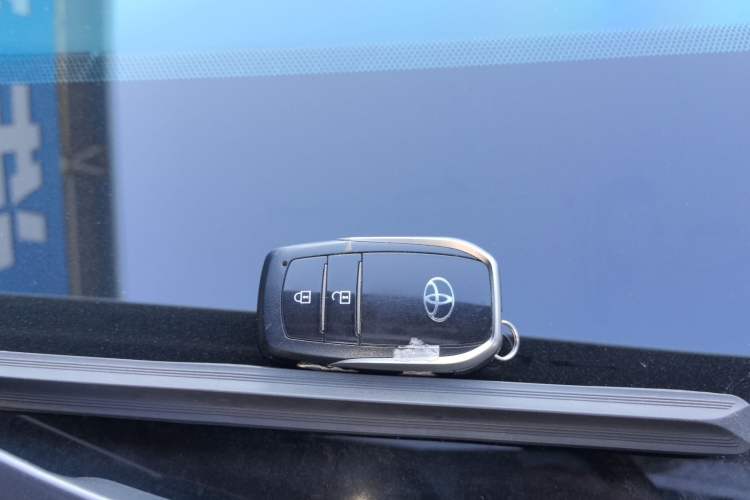 Used Toyota Harrier 2022 2.0L CVT Two-Wheel Drive Deluxe Edition