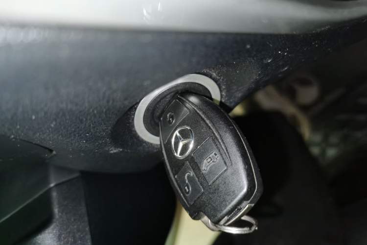 Used Mercedes-Benz Vito 2018 2.0T Business Version China VI Emission Standard
