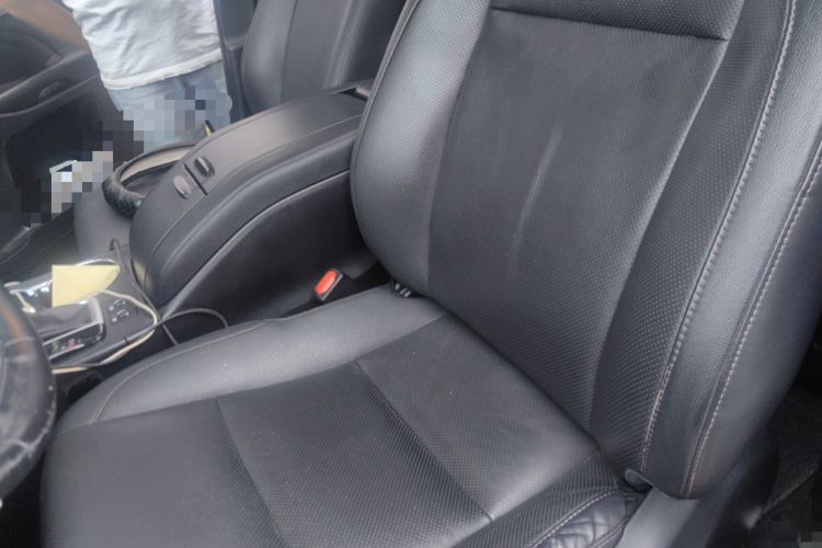 Used Toyota Highlander 2018 2.0T Four-Wheel Drive Prestige Version 7 Seats China VI Standard
