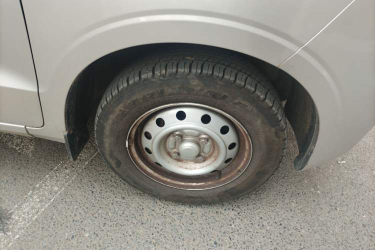 Used Wuling Hongguang V 2022 1.5L Jingqu Version Hydraulic Power Steering LAR