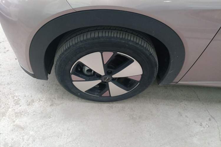 Used BYD Dolphin 2023 420 km Fashion Edition
