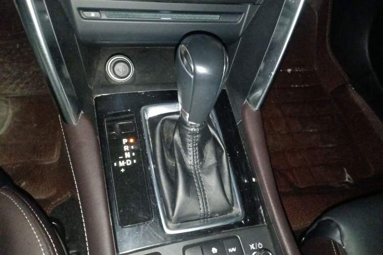 Used Mazda CX-4 2018 2.0L Automatic Two-Wheel Drive Blue Sky Premium Upgrade Version China VI Standard
