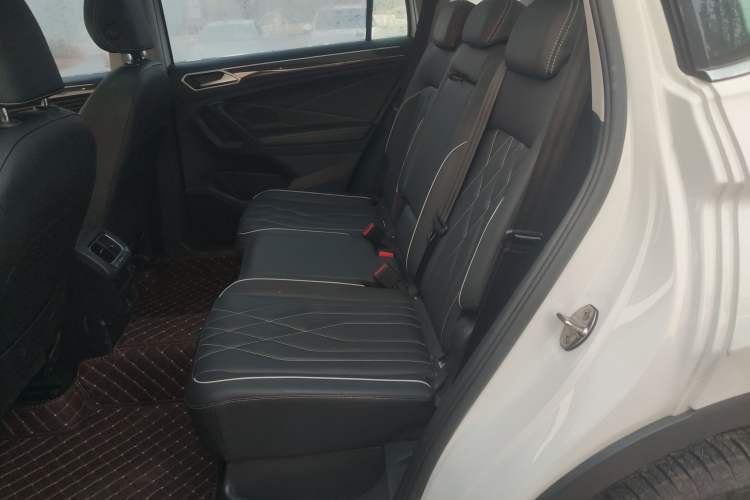 Used Volkswagen Tiguan L 2024 300TSI Automatic Two-Wheel Drive Smart Edition
