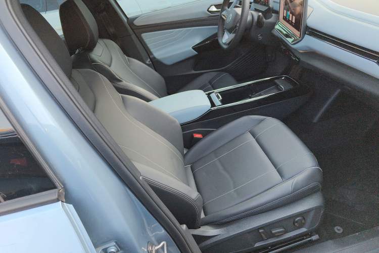 Used Volkswagen ID.4 X 2025 Smart Version Pure & Intelligent Enjoyment Edition