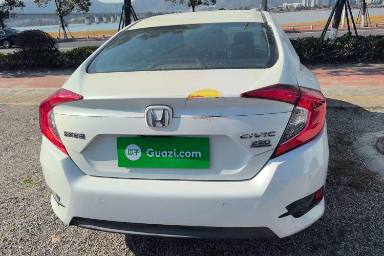 Used Honda Civic 2016 220TURBO CVT Luxury Edition
