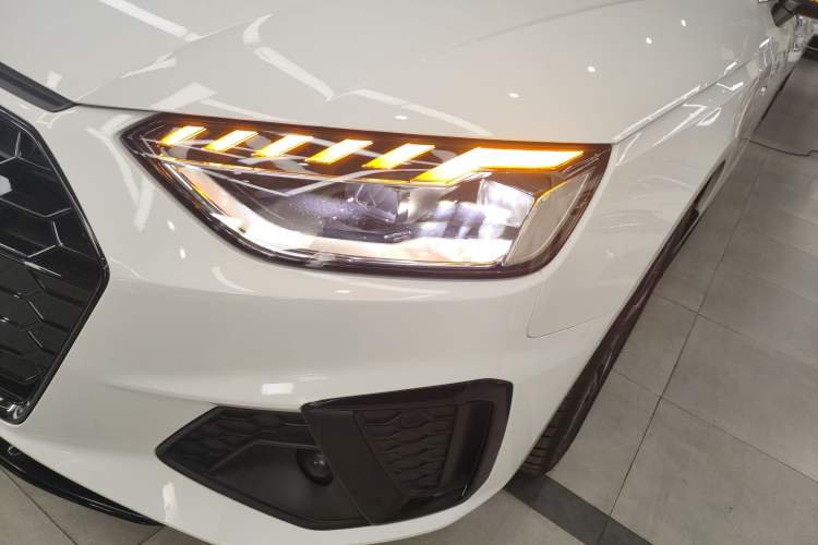 Used Audi A4L 2022 40 TFSI Luxury Dynamic Model