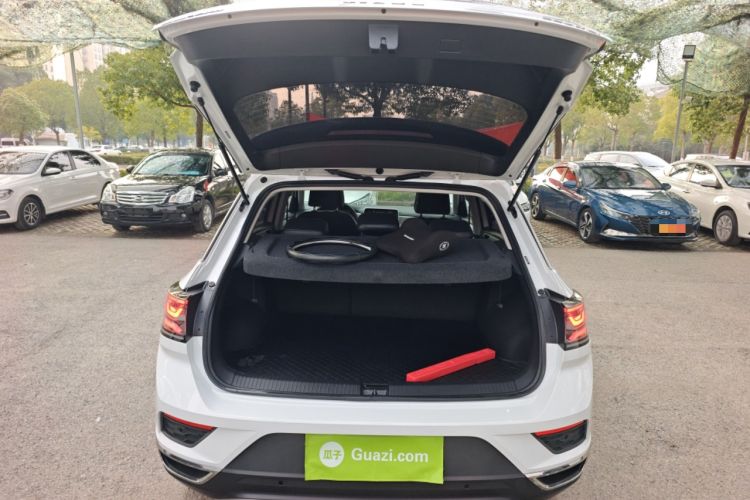 Used Volkswagen T-ROC 2024 280TSI DSG Two-Wheel-Drive Time Edition
