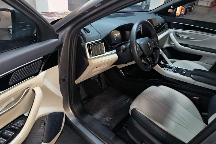 Used BYD Song PLUS New Energy 2021 DM-i 110KM Flagship Model
