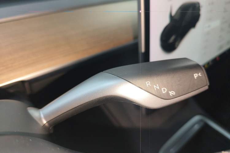 Used Tesla Model Y 2021 Standard Range Rear-Wheel Drive Version