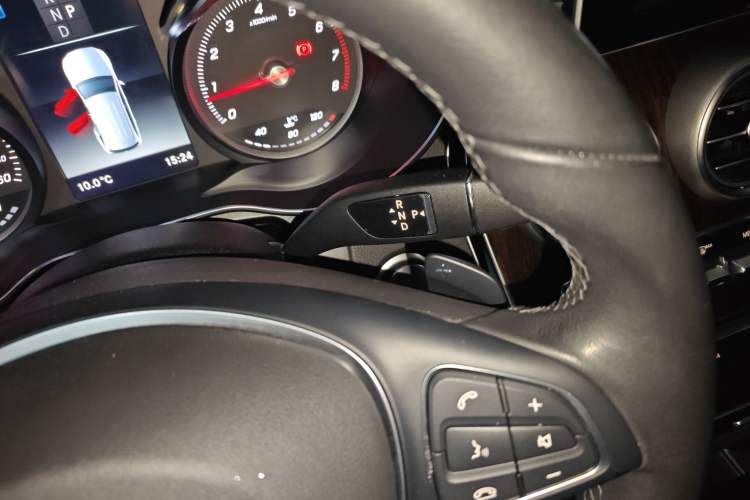 Used Mercedes-Benz GLC 2018 GLC 260 4MATIC Luxury Model