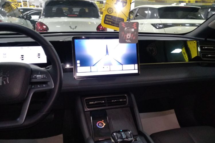 Used BYD Qin L 2025 DM-i Smart Drive 120KM Superior Model
