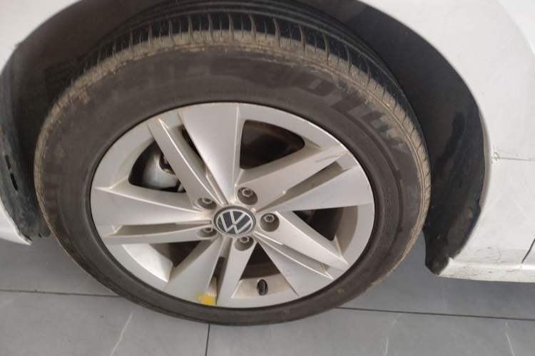 Used Volkswagen Golf 2023 200TSI DSG
