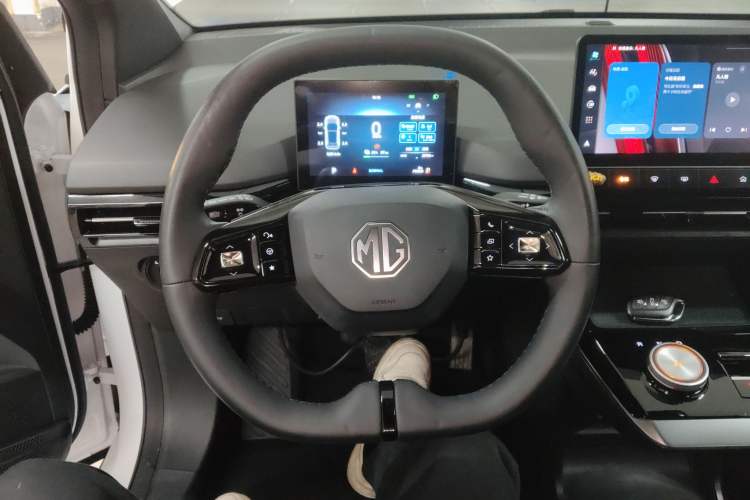 Used MG 4 EV 2023 415 km Range Sea-Faring Champion Edition
