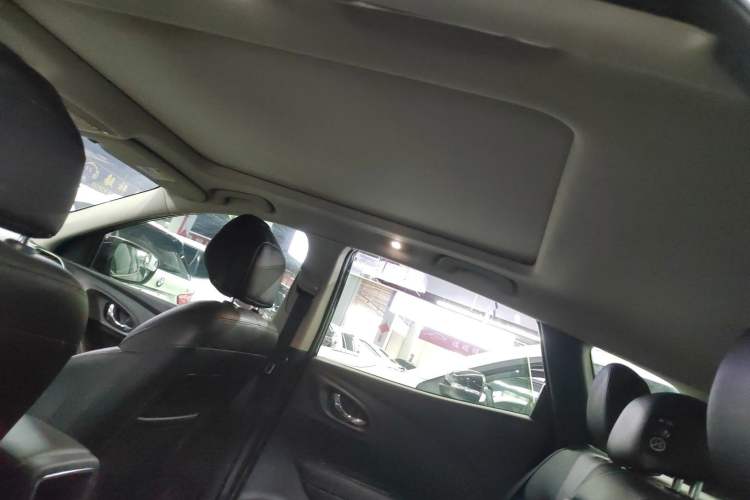 Used Renault Kadjar 2017 2.0L Two-Wheel-Drive Leading Edition