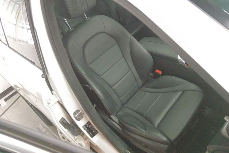 Used Mercedes-Benz GLC 2019 GLC 200 L 4MATIC
