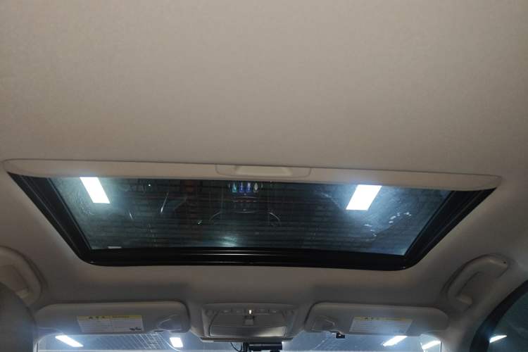 Used Infiniti Q50L 2018 2.0T Enjoyment Version China VI Standard
