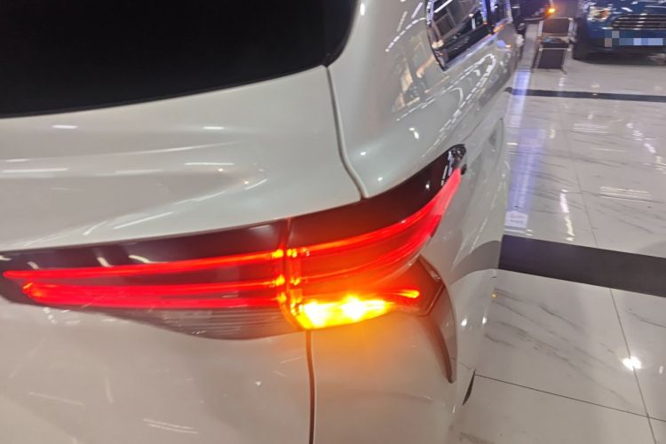 Used Toyota Sienna 2021 2.5L Hybrid Ultimate Edition