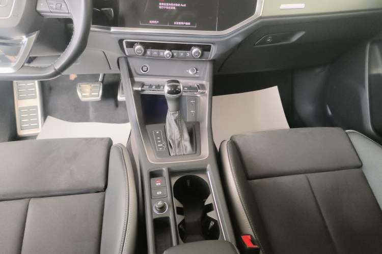 Used Audi Q3 2023 40 TFSI Fashion Dynamic Model