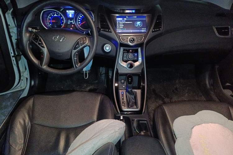 Used Hyundai Elantra (5th Generation / Langdong) 2016 1.6L Automatic Prestige Edition
