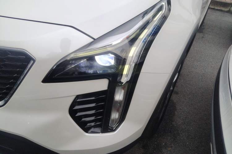 Used Cadillac XT4 2018 28T Two-Wheel Drive Tech Version
