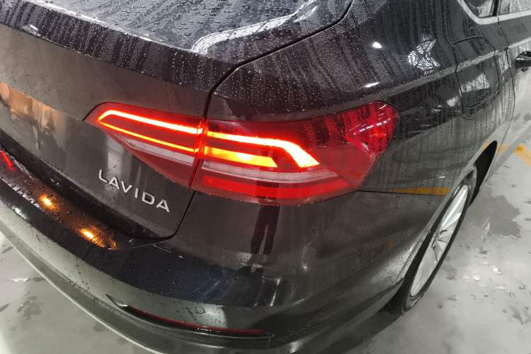 Used Volkswagen Lavida 2022 1.5L Automatic Comfort Edition
