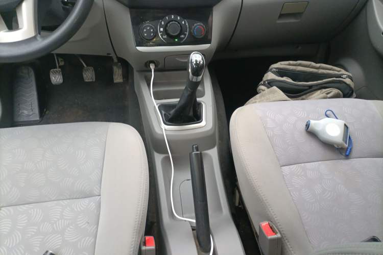 Used BAIC Weiwang M20 2014 1.5L Basic Version DAM15DL
