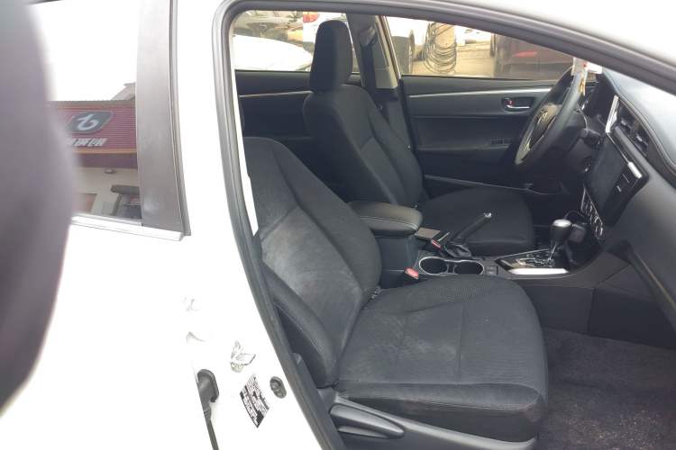 Used Toyota Corolla 2017 Revised Version 1.2T S-CVT GL