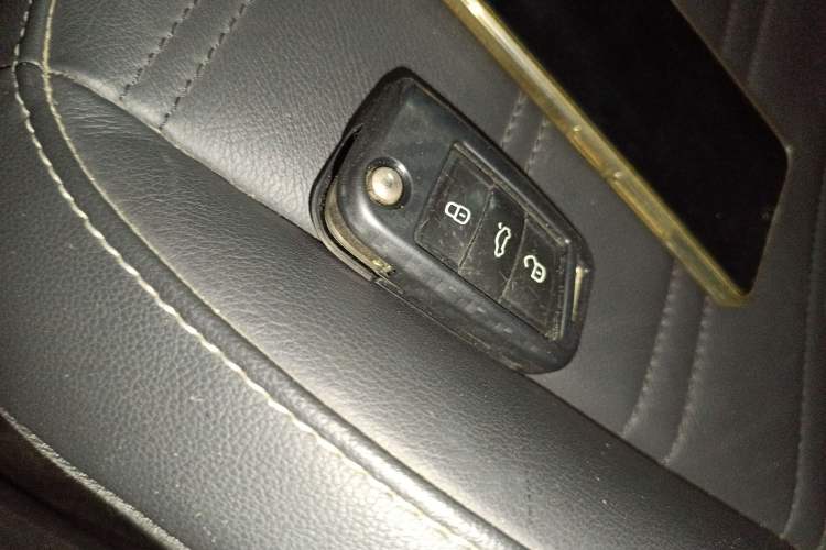 Used Volkswagen Touran 2018 Volkswagen Touran L 280TSI DSG Boundary Edition 7 Seats China V Emission Standard
