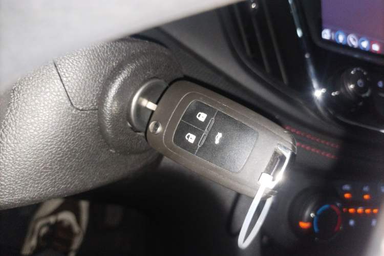 Used Chevrolet Monza 2020 Light Hybrid RS 330T Automatic Comfort Edition
