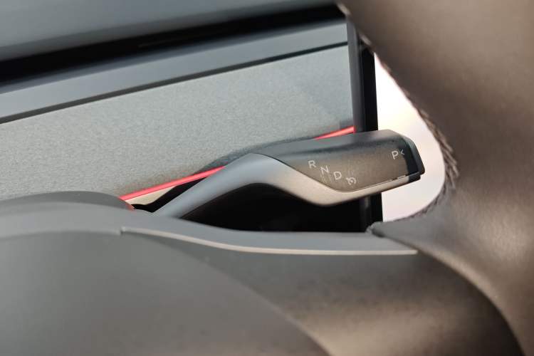 Used Tesla Model Y 2024 Rear-Wheel-Drive Version
