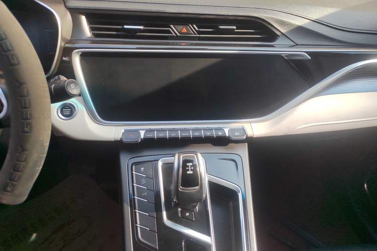 Used Geely Auto Emgrand X7 Sport 2022 Boyue X 1.8TD DCT ZhiZun Edition
