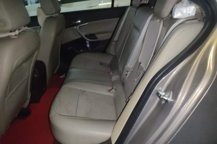 Used Buick Regal 2015 2.0L Leading Fashion Edition
