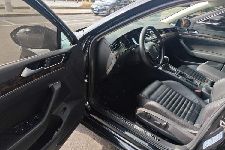 Used Volkswagen Magotan 2019 330TSI DSG Luxury Model China V Standard