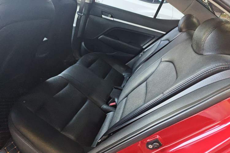 Used Hyundai Elantra 2016 1.6L Automatic ZhiXuan – Elite Version
