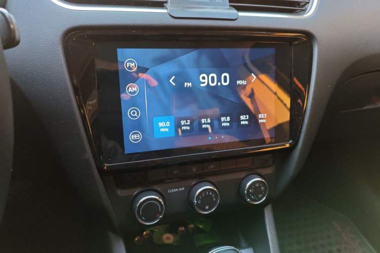 Used Skoda Octavia 2019 TSI280 DSG Luxury Edition Station Wagon China VI Standard
