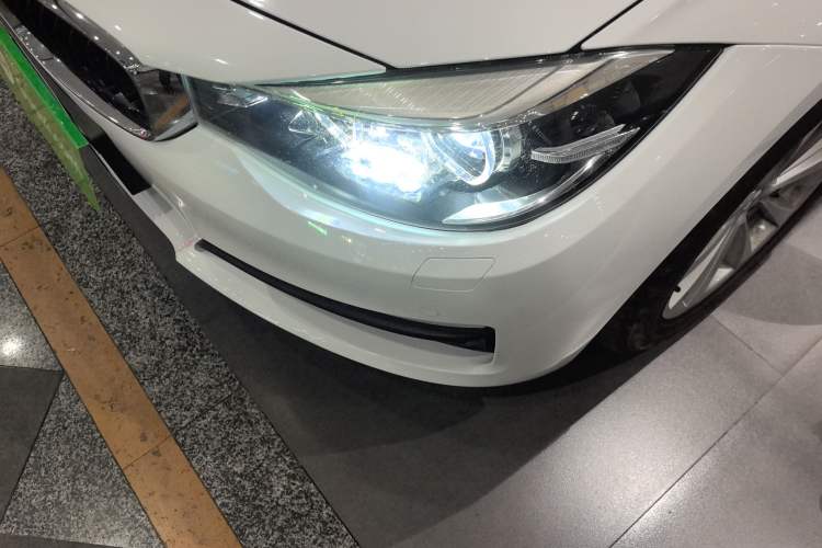 Used BMW 3 Series GT 2017 320i Sport Edition
