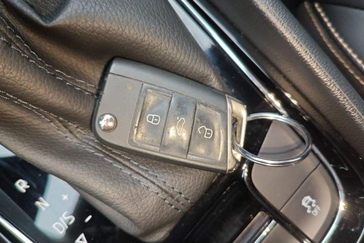 Used Skoda Kodiaq 2023 TSI330 5-Seater Two-Wheel-Drive Luxury Edition