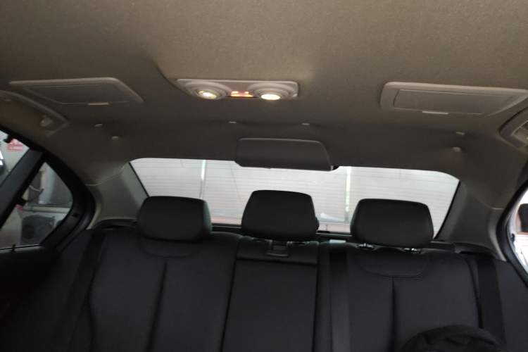 Used BMW 3 Series 2014 320Li Fashion Model
