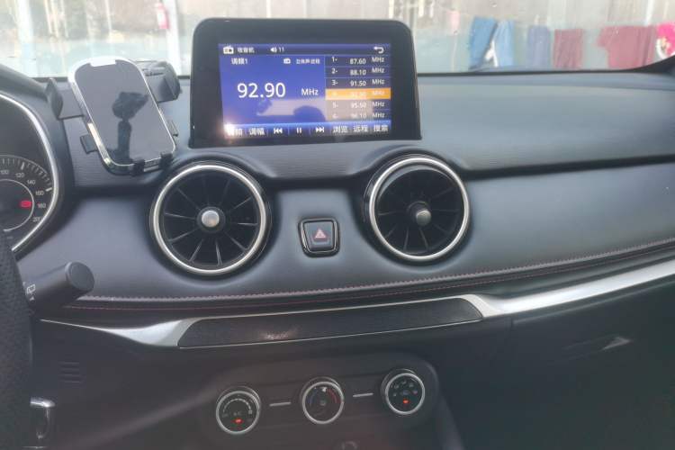 Used Dongfeng Fengon 500 2022 1.5L CVT Enjoyment Version
