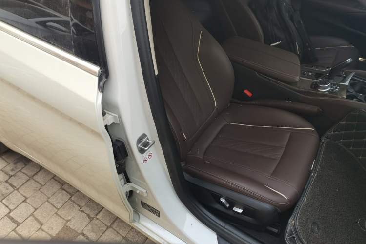 Used BMW 5 Series 2021 525Li Luxury Package