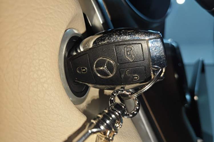 Used Mercedes-Benz V-Class 2020 V 260 L Long-wheelbase Luxury Edition