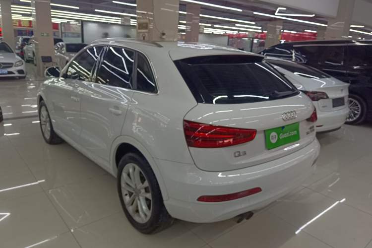 Used Audi Q3 2016 30 TFSI Collector's Edition Comfort Model
