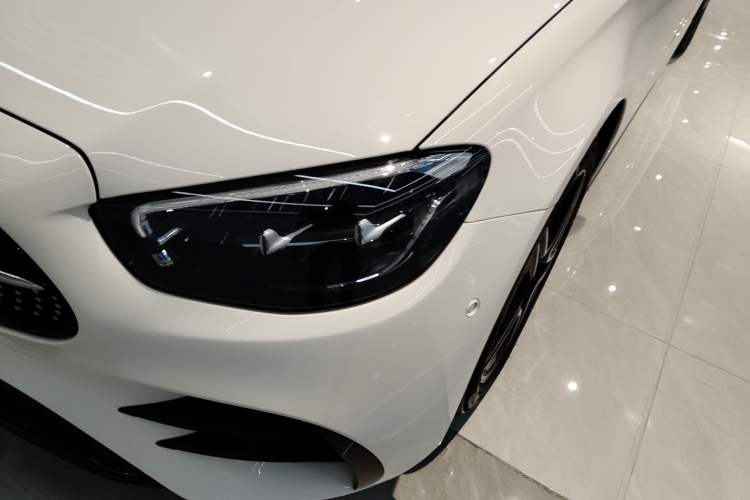 Used Mercedes-Benz E-Class (Import) 2022 E 260 Stylish Sports Edition