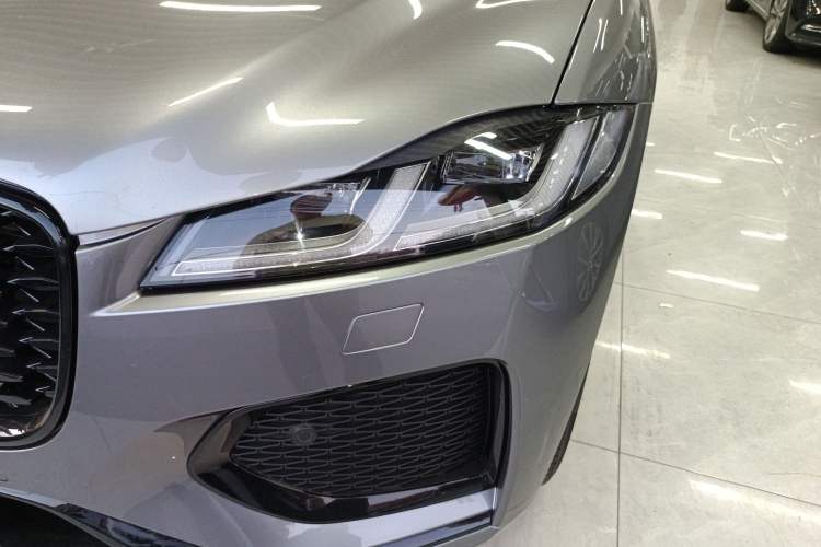 Used Jaguar F-PACE 2024 P250 R-Dynamic SE
